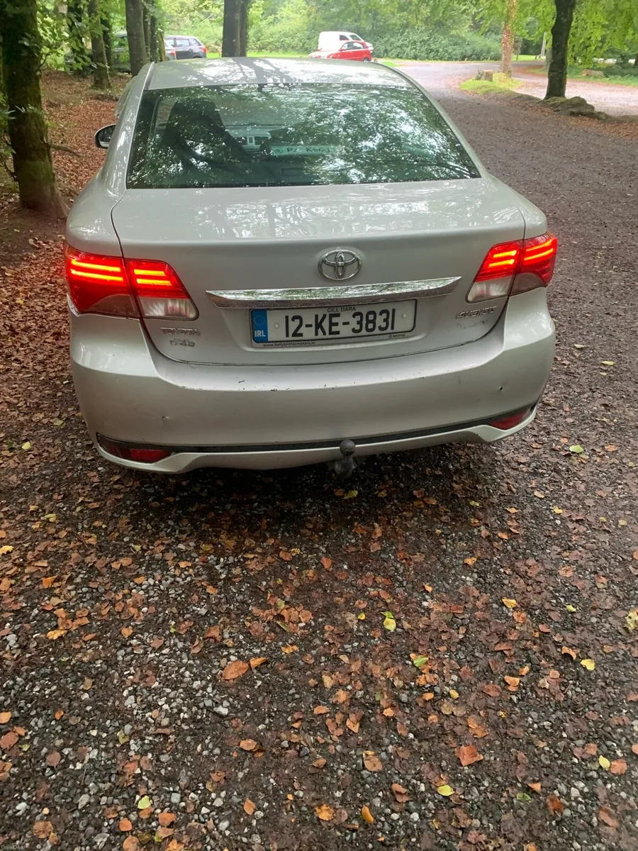 Toyota Avensis 2012, taxed and tested to aug 27 - Image 2