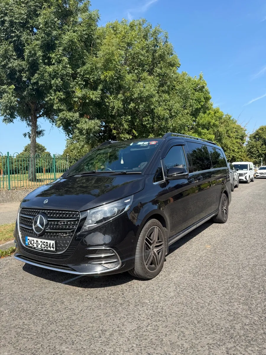 Exclusive Mercedes V Class 220D 2024 115000 - Image 2