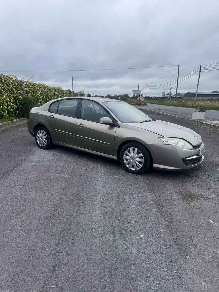 2010 Renault Laguna For Sale - Image 1