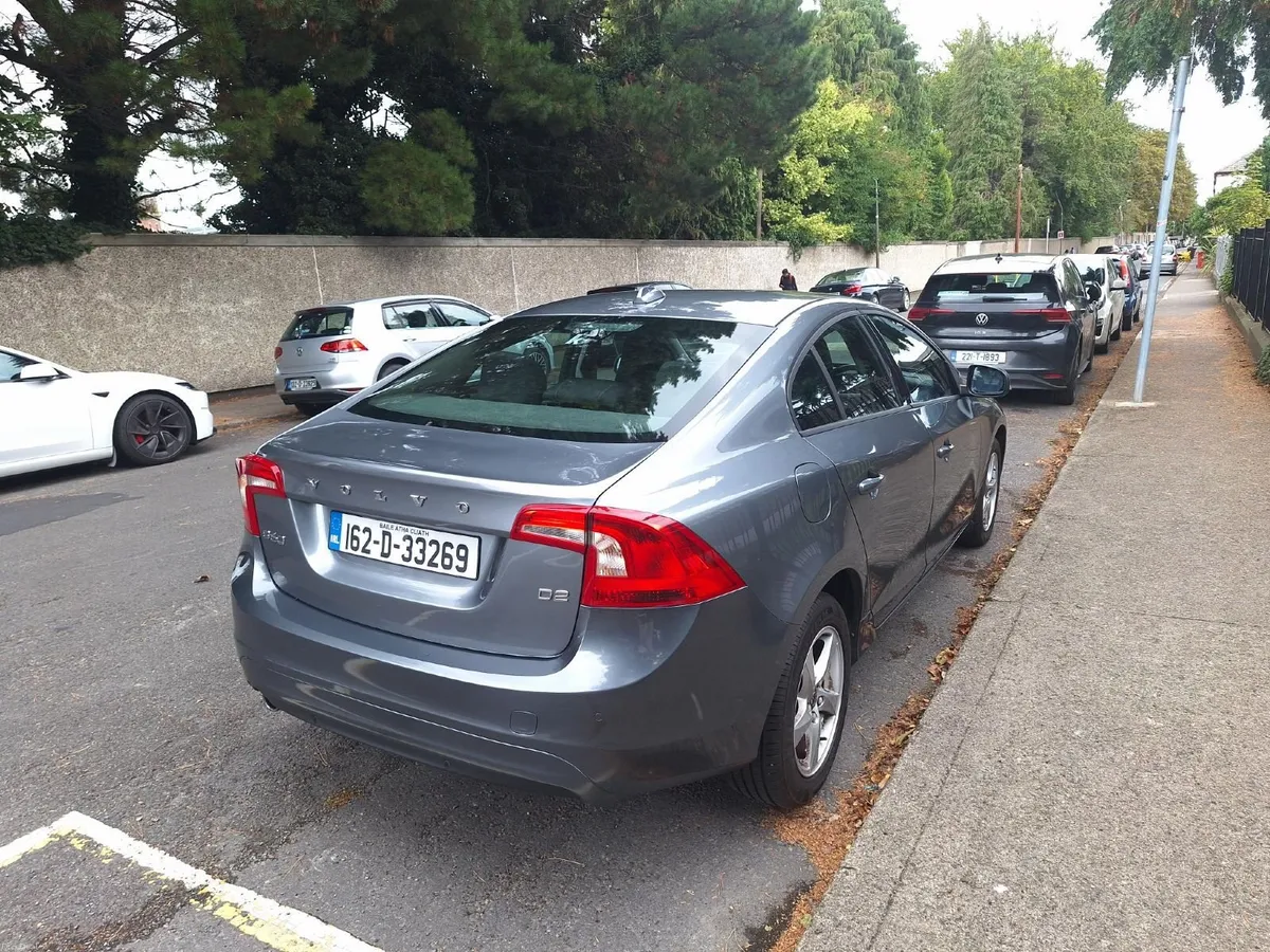 Volvo S60 2016 - Image 2