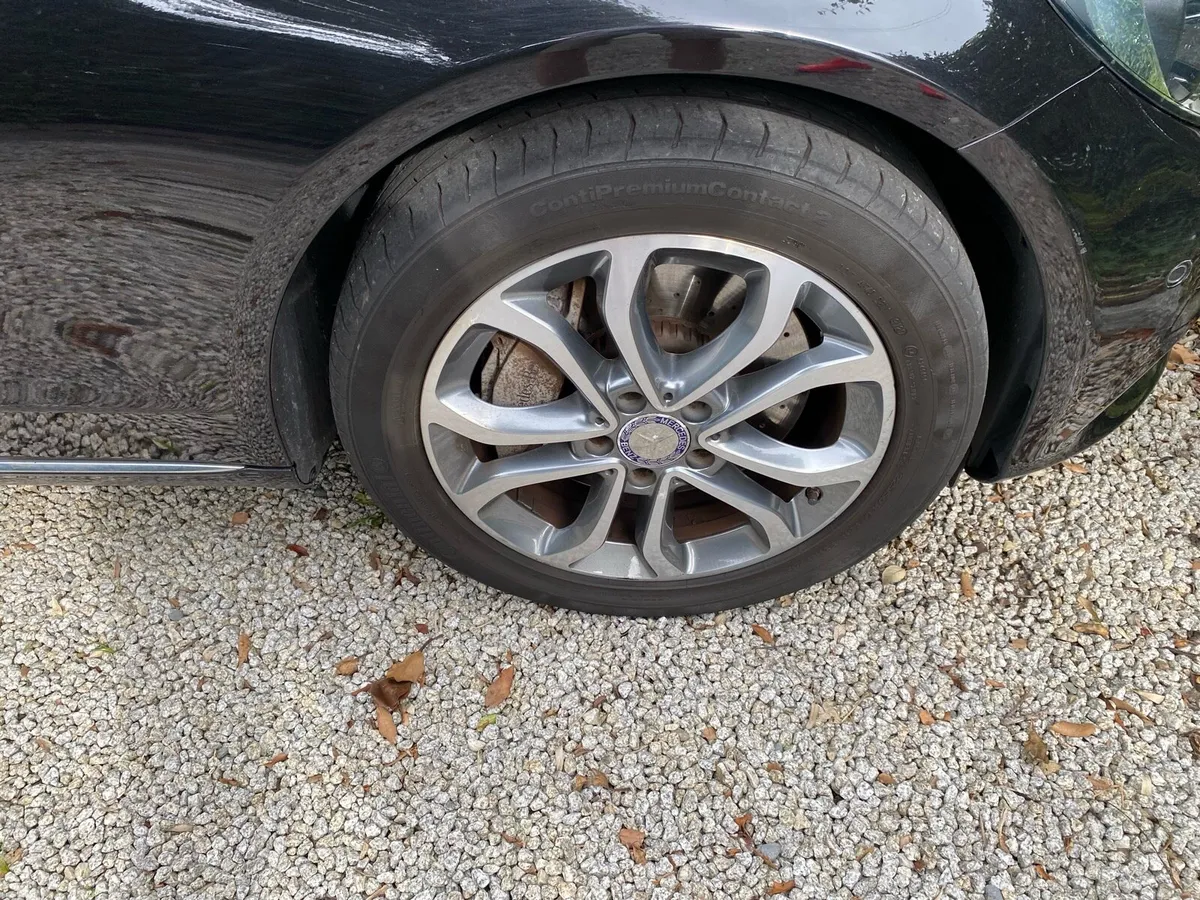 Car - Image 6