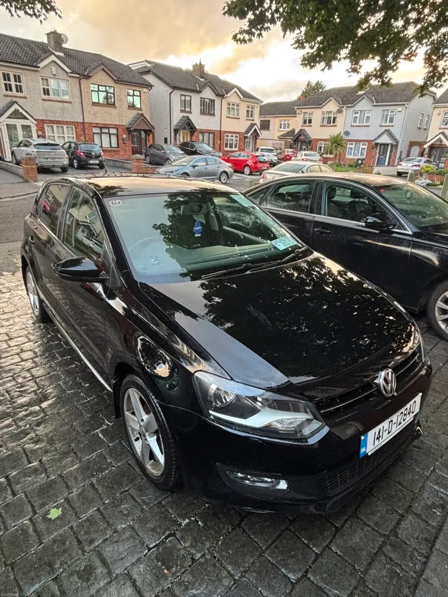Volkswagen polo 2014 low km - Image 1