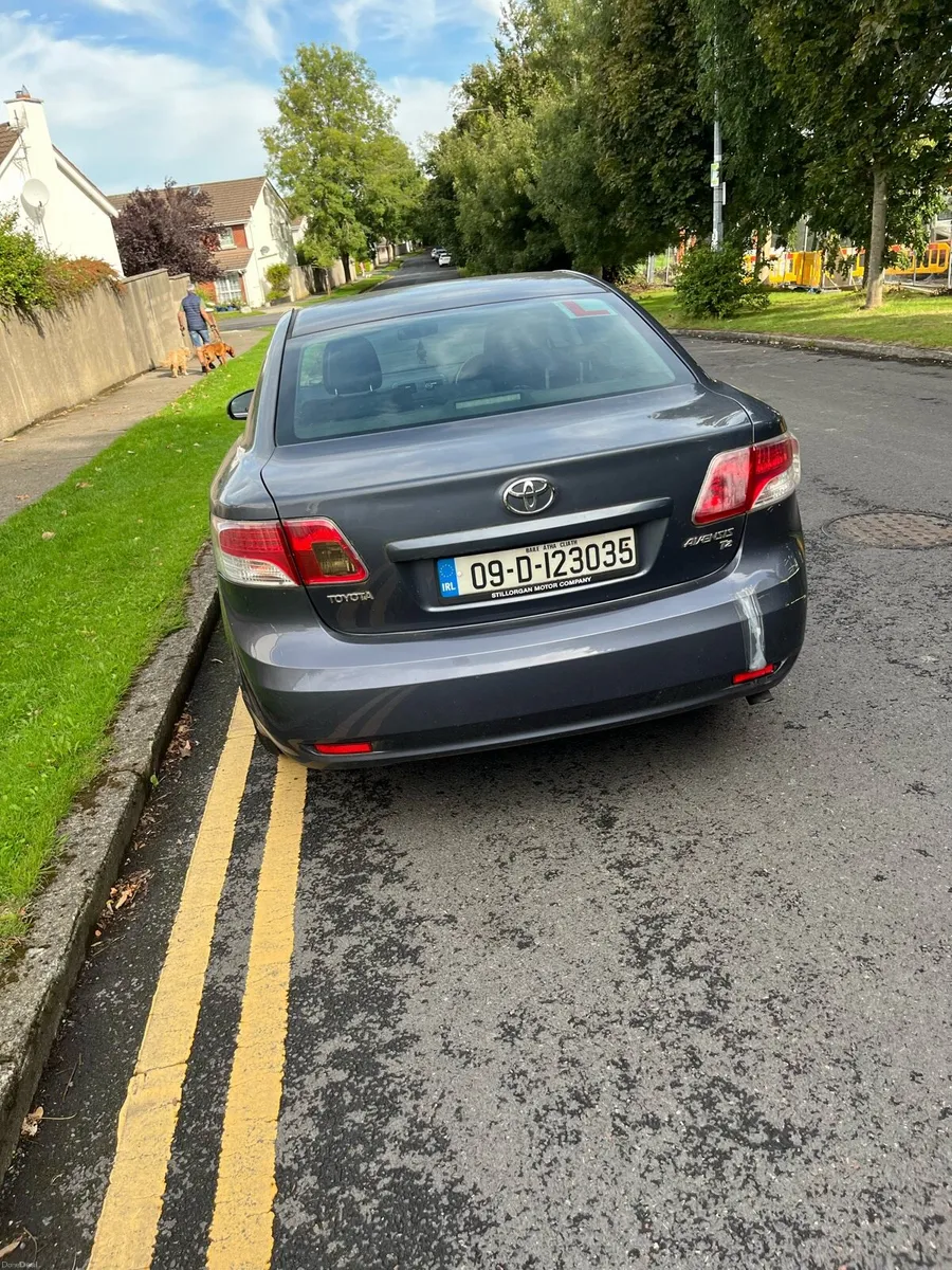 Toyota Avensis 2.0 Litre D4D Saloon 2009 - Image 4