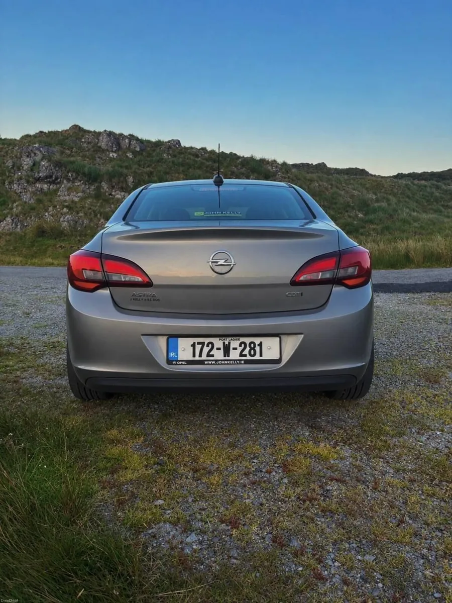 Opel Astra 2017 - Image 4