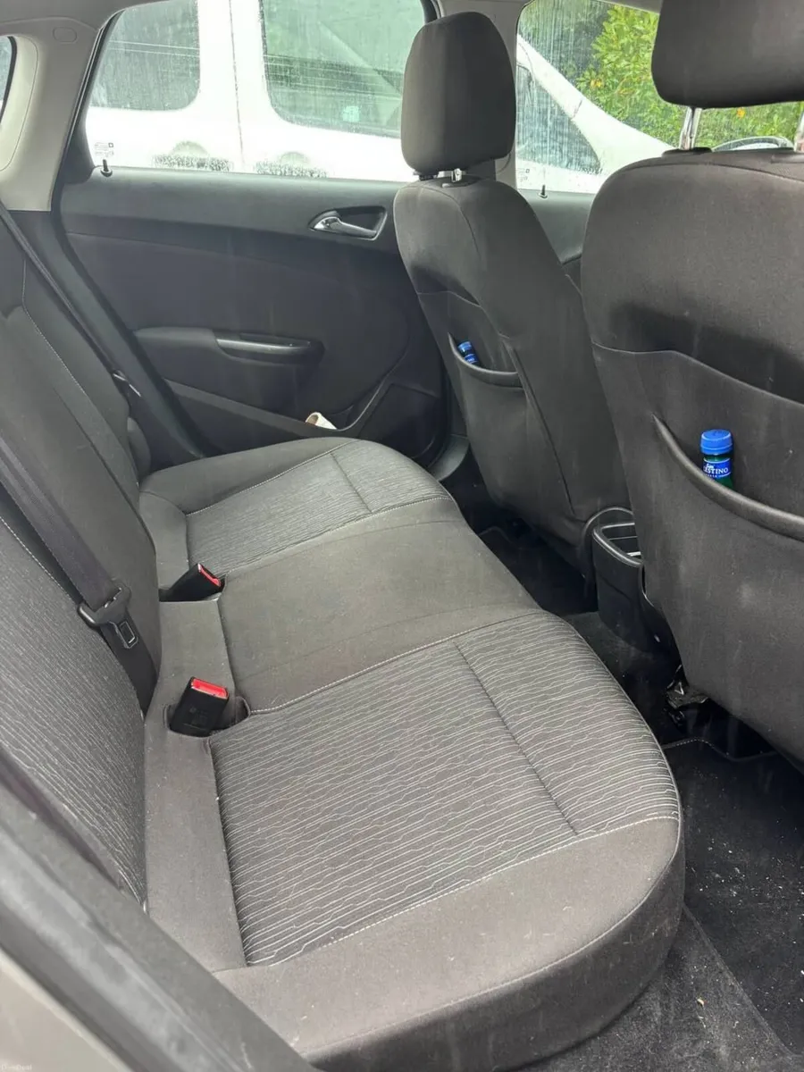 Opel Astra 2017 - Image 5