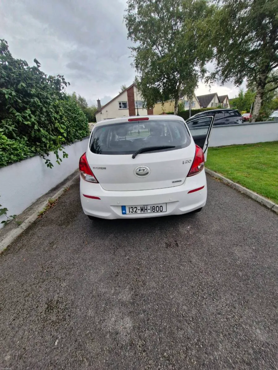 Car - Image 4