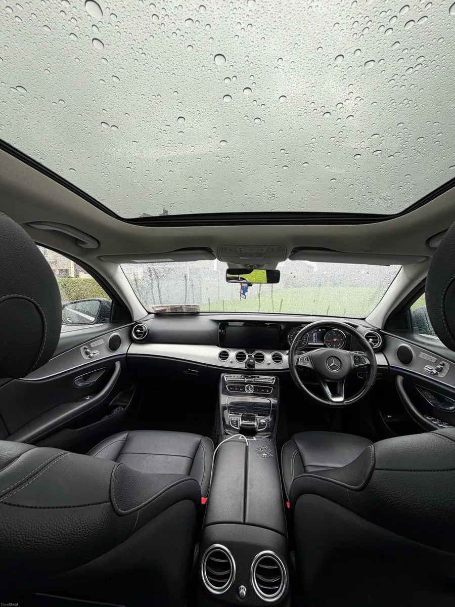 2017 Mercedes-Benz E220d 2.0 Diesel Automatic. - Image 6