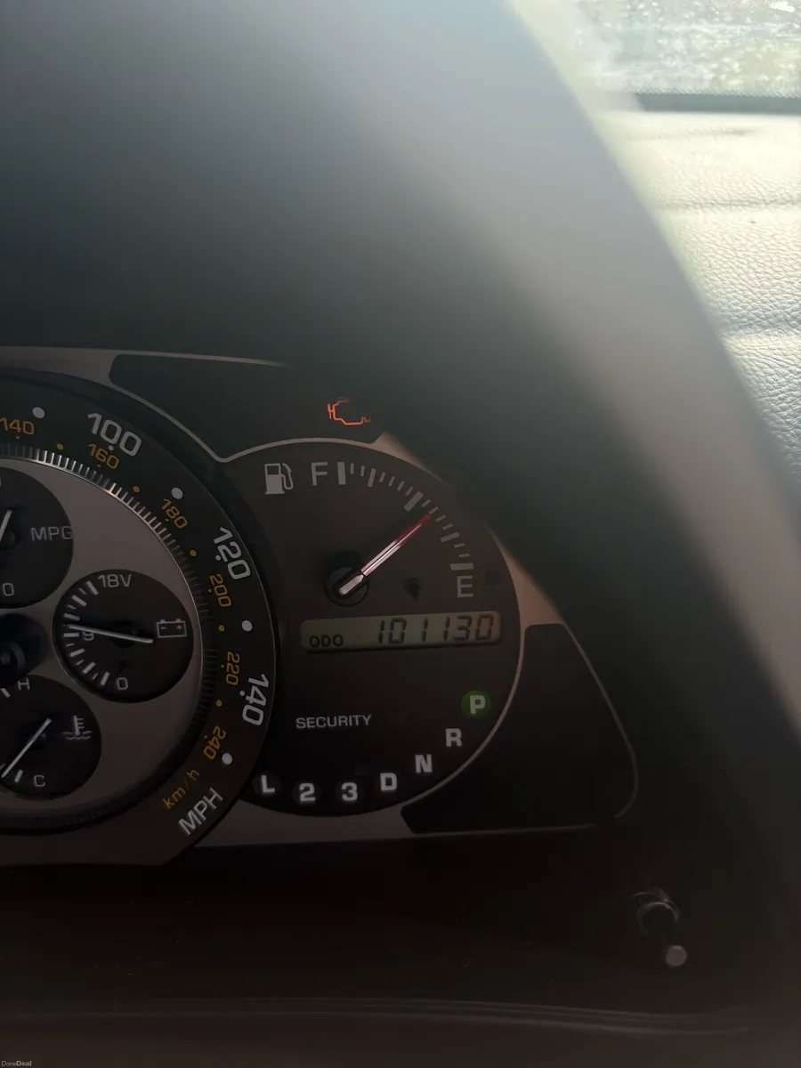 2005 Lexus is200 - Image 4