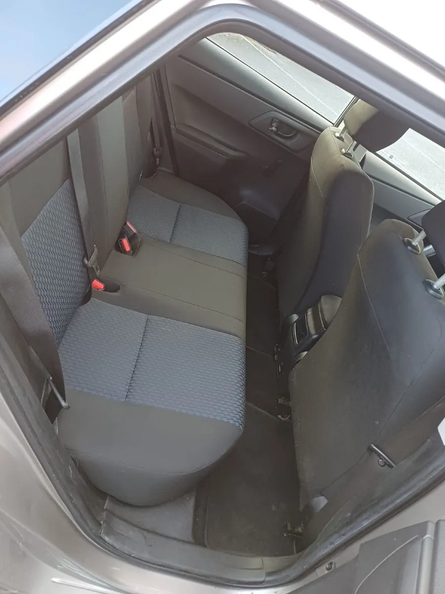 Toyota Auris Estate 2015 - Image 6