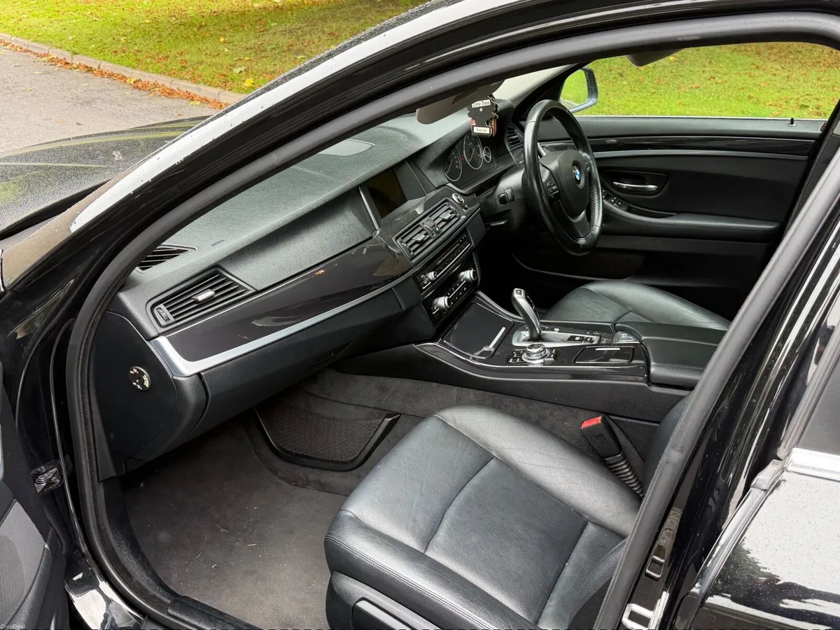 BMW 5-Series 2013 - Image 3