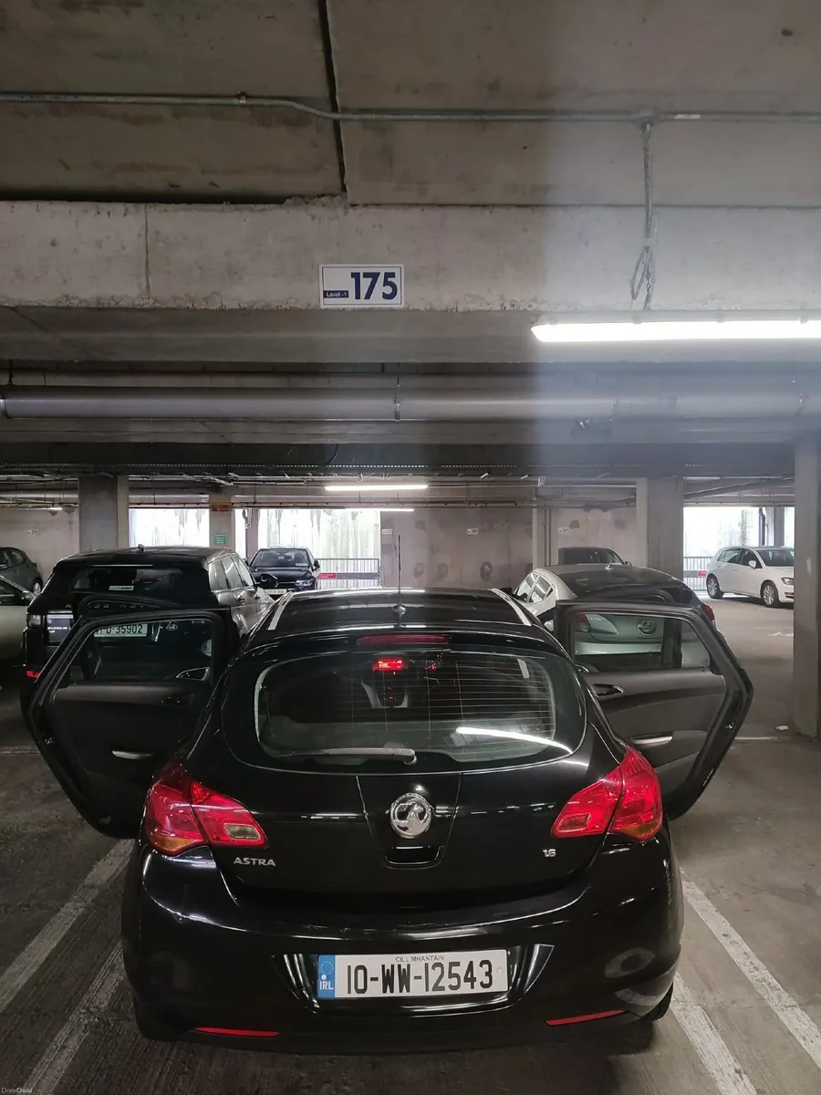 Vauxhall Astra 2010 - Image 3