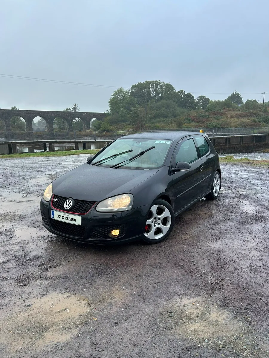 2007 Volkswagen Golf GTI - Image 2