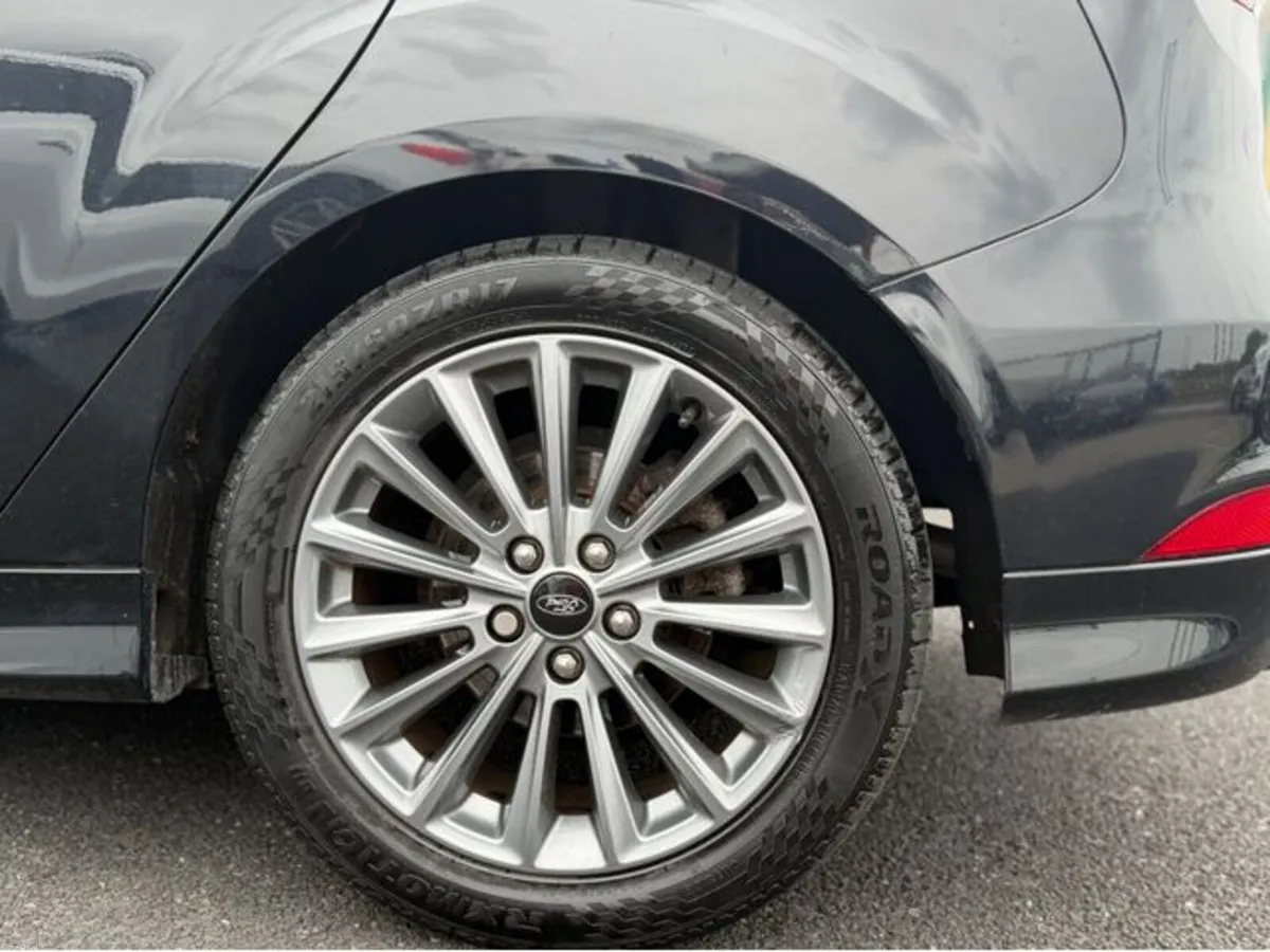 Ford Focus ST-LINE TDCI - Image 5