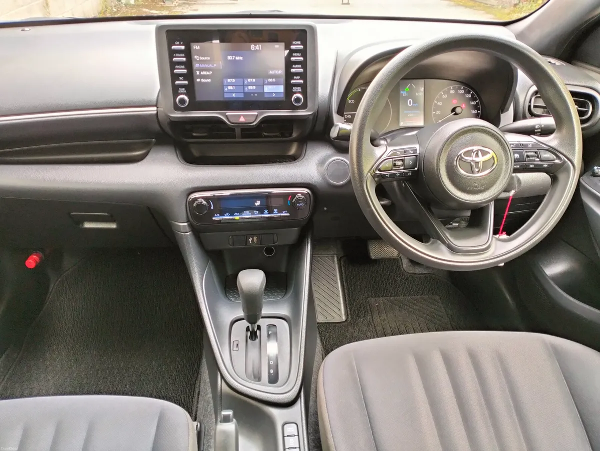 2021 Toyota Yaris Hybrid X - Silver NEW MODEL - Image 6