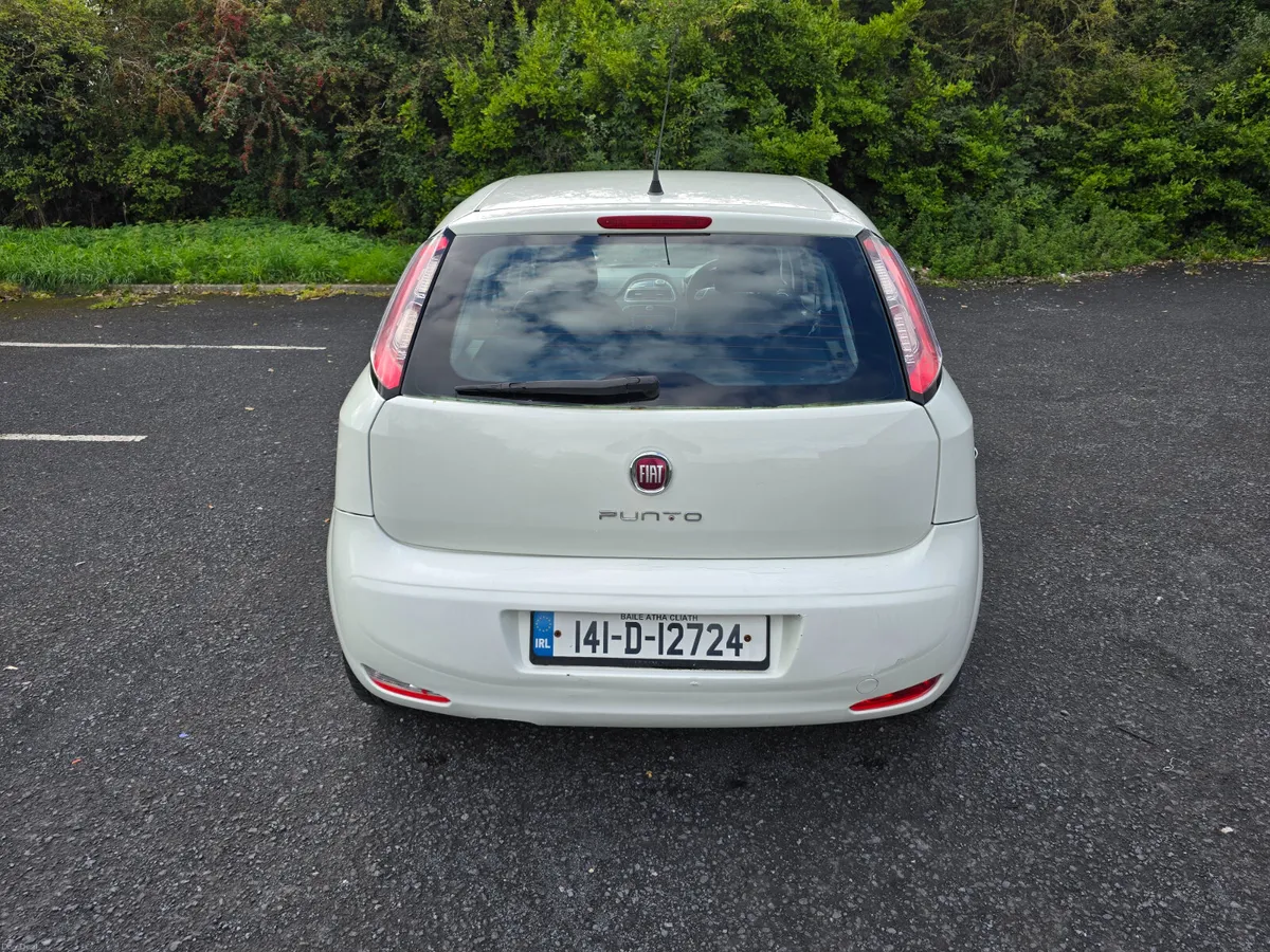 2014 Fiat Punto  1.2 Petrol - Image 4