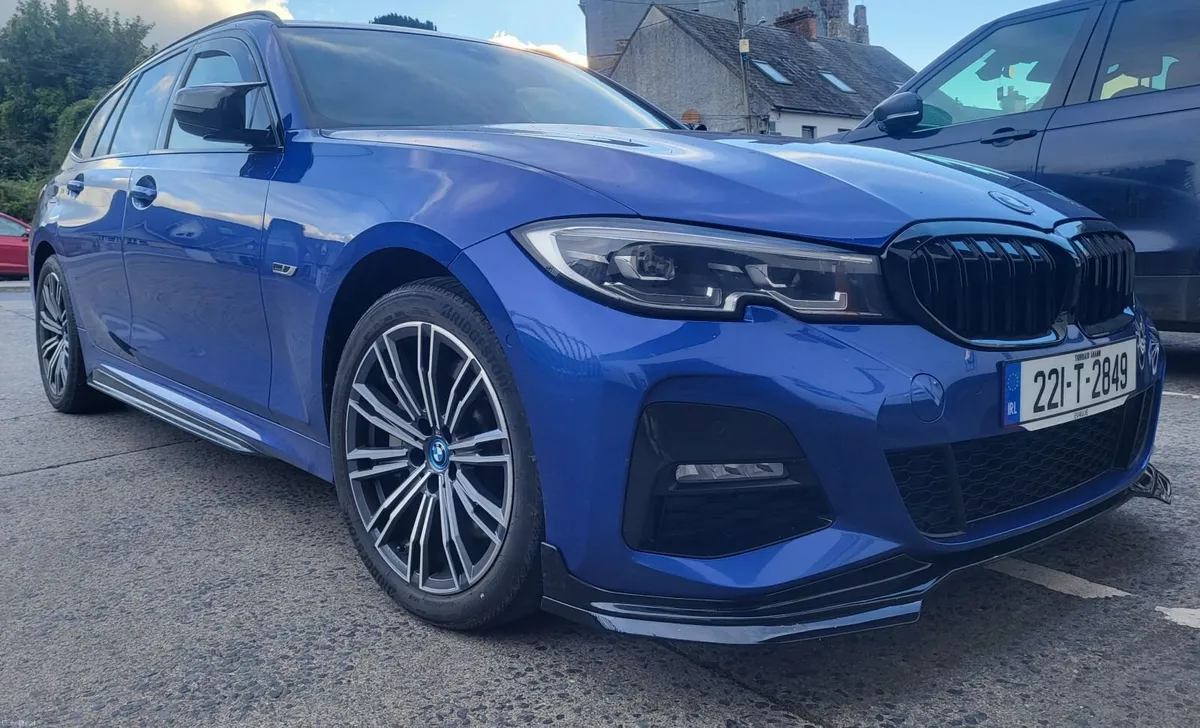BMW 330E PHEV ESTATE M SPORT. 2022 €17950 - Image 1