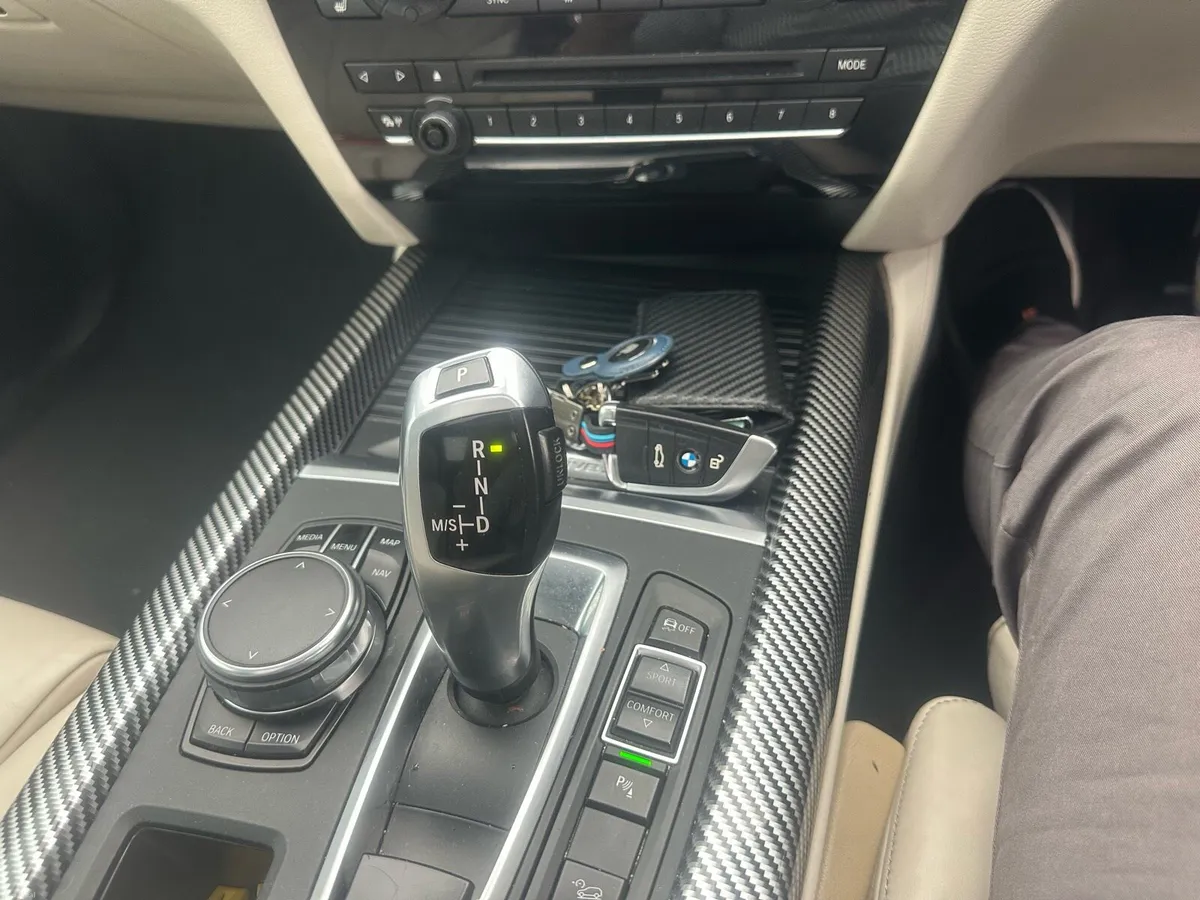 BMW X5 year 2017 plug in hybrid - Image 3