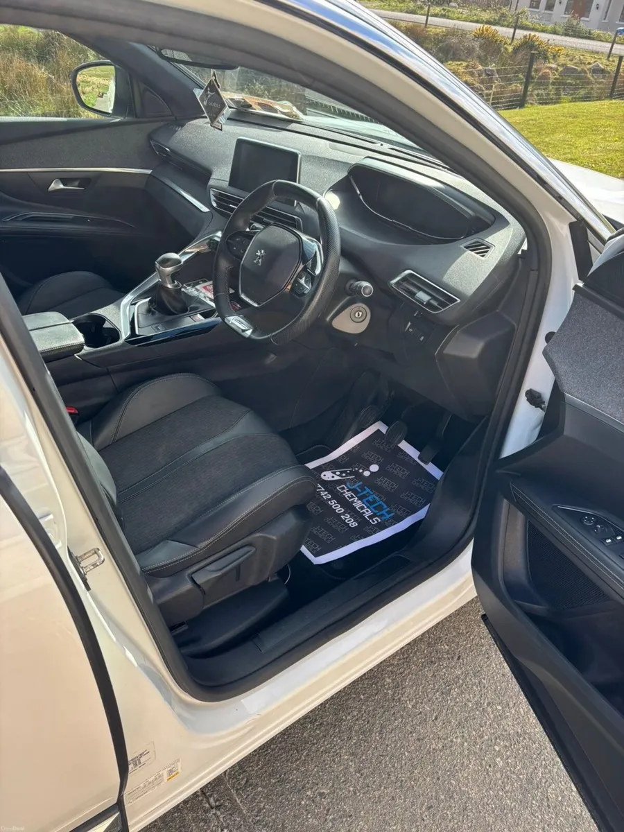 Peugeot 5008 2020 - Image 4