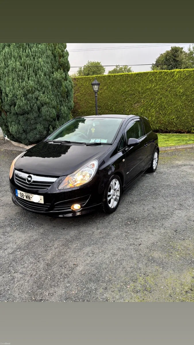 Opel corsa 1.2 petrol 2008 - Image 2