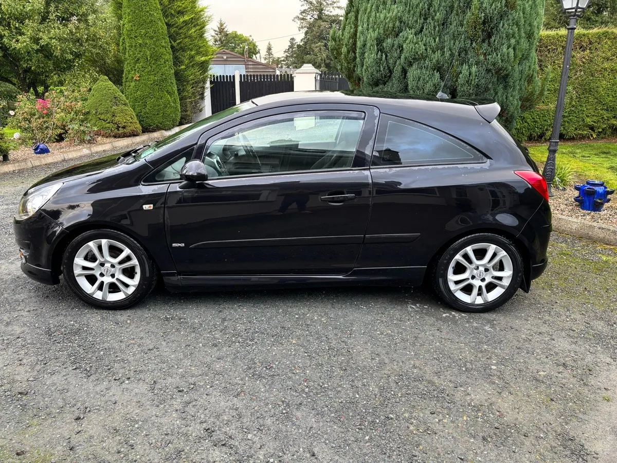 Opel corsa 1.2 petrol 2008 - Image 3