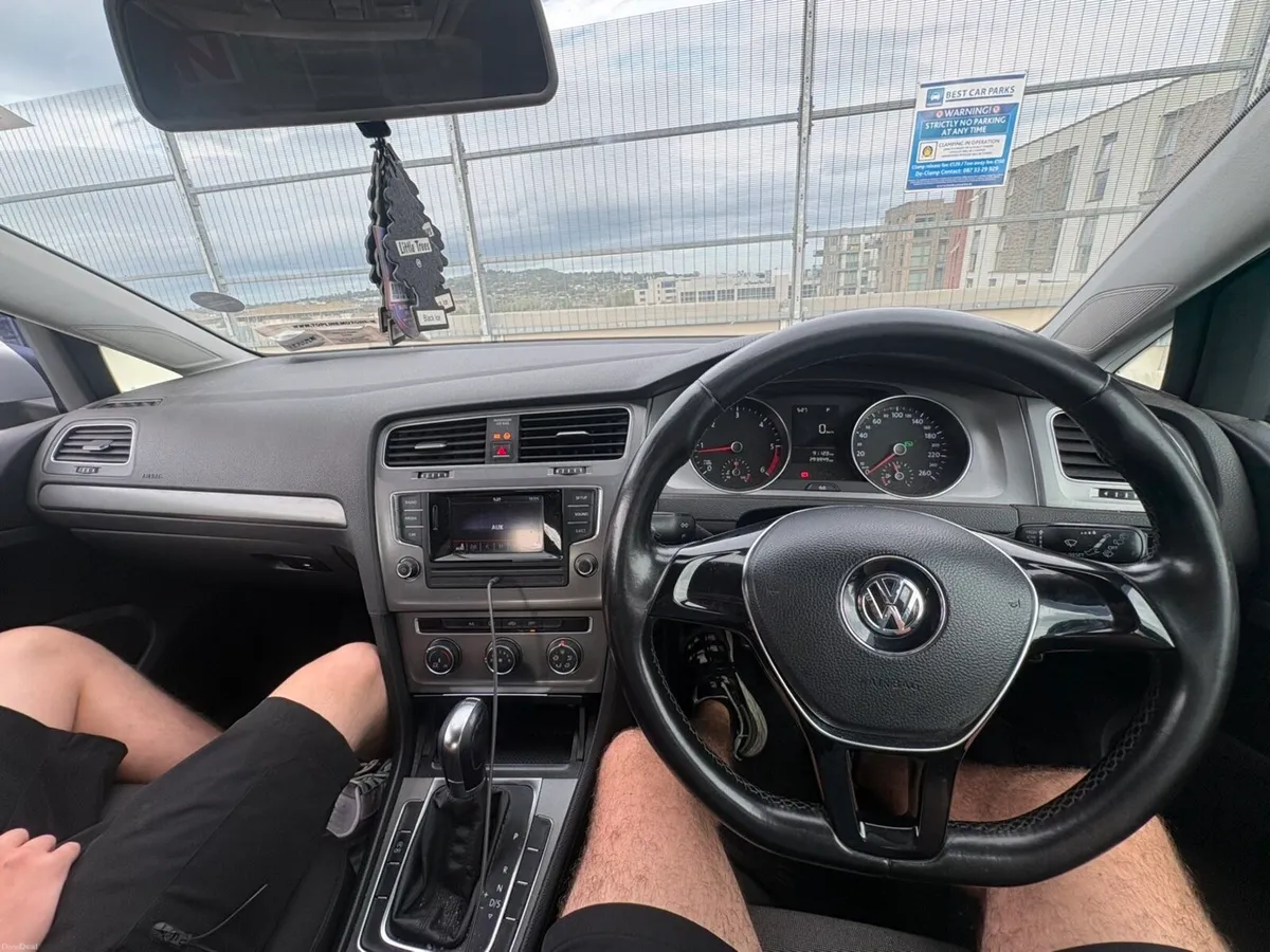 Volkswagen Golf - Image 6