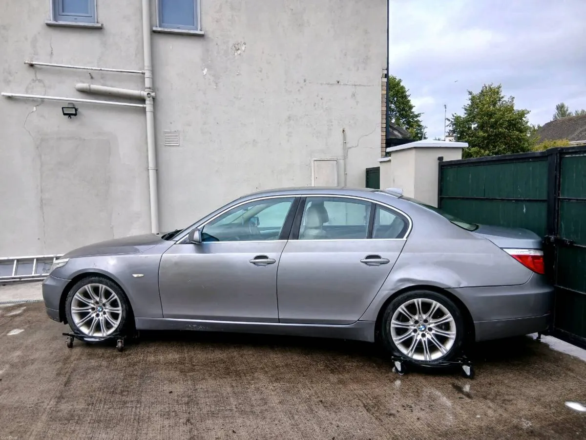 Bmw 520 - Image 2