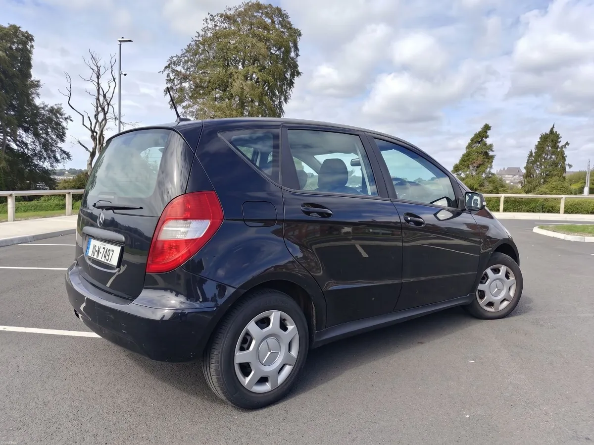 2010 Mercedes-Benz Automatic Diesel Low Mileage - Image 4