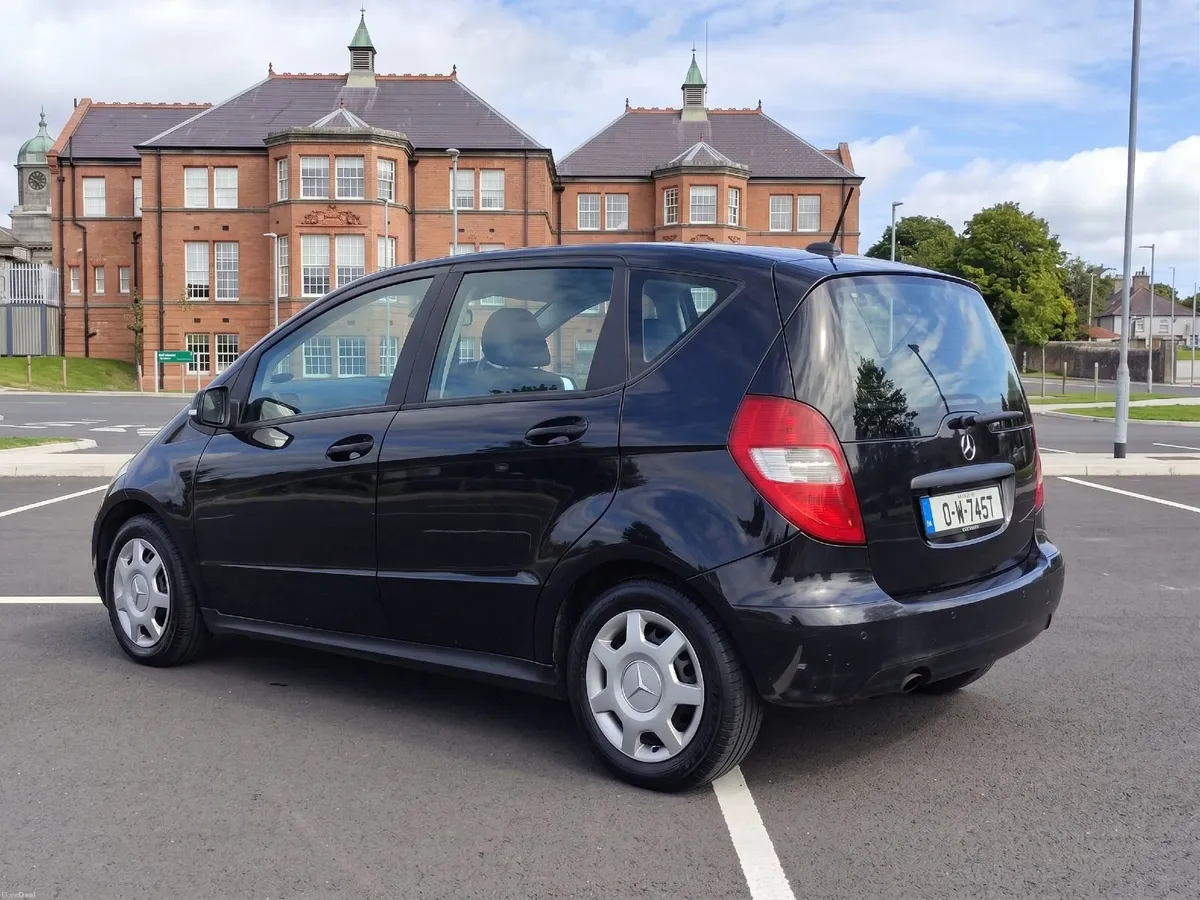 2010 Mercedes-Benz Automatic Diesel Low Mileage - Image 3