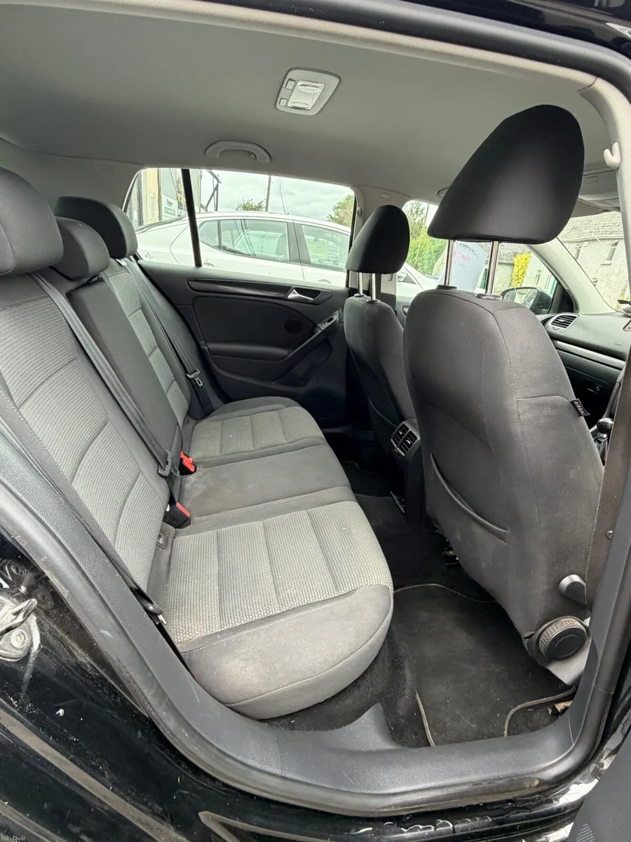 Volkswagen Golf 2011 - Image 3