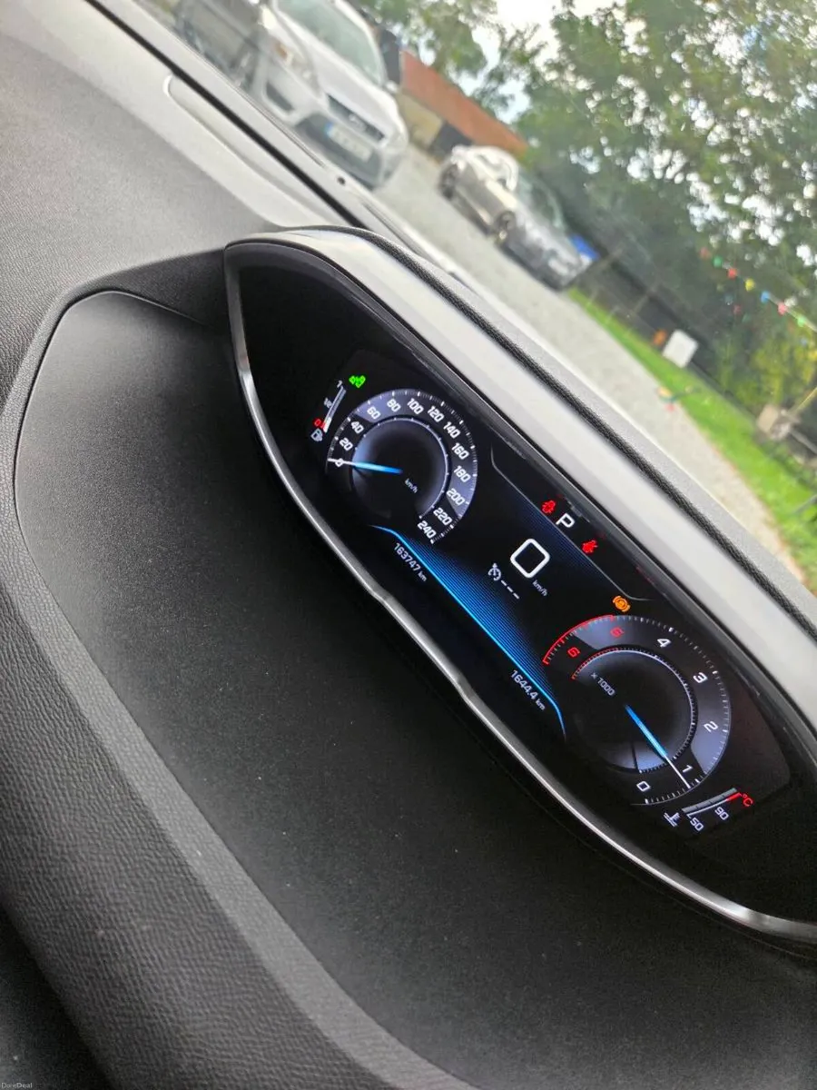2019 peugeot 3008 - Image 6