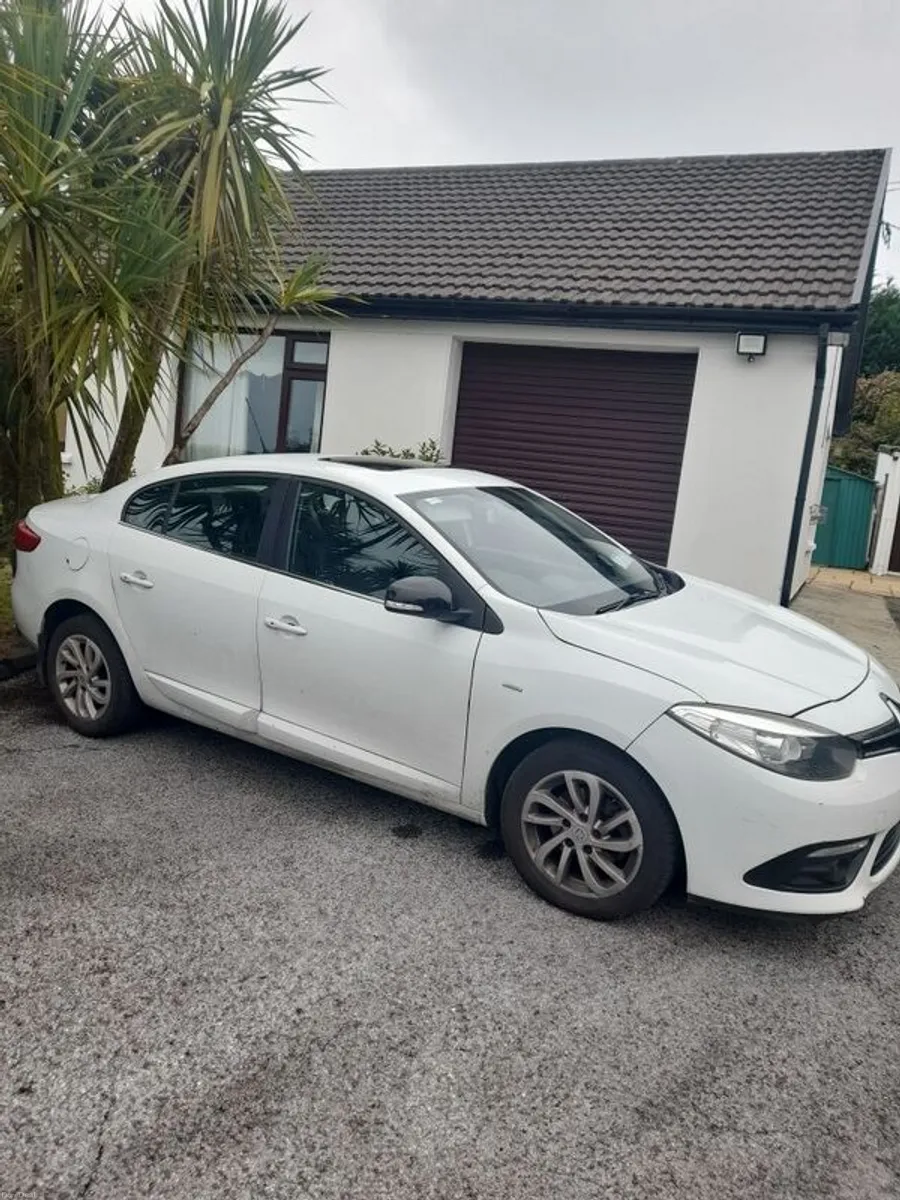 2016 Renault Fluence - Image 1