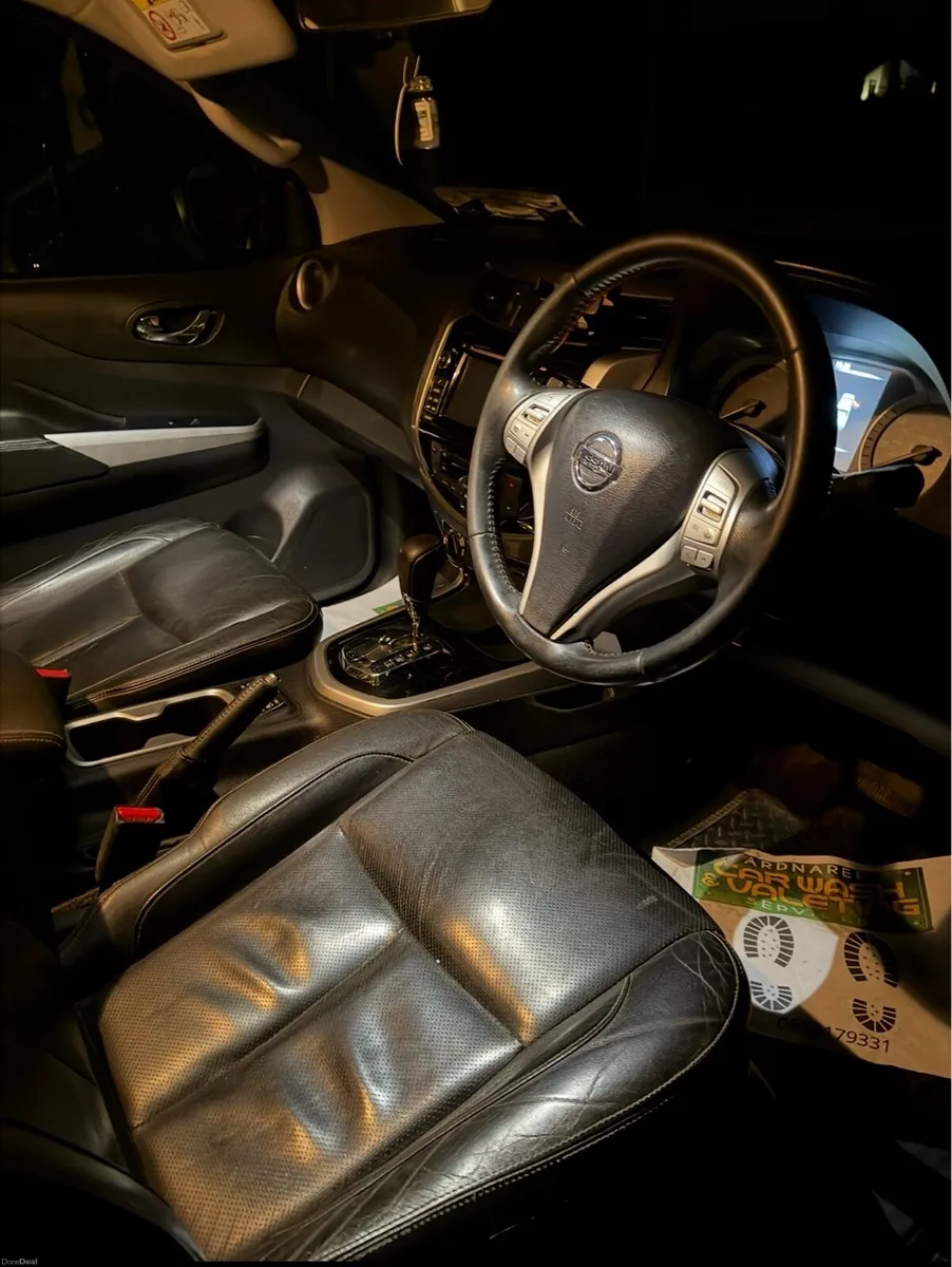 Nissan Navara Tekna (No VAT) - Image 5