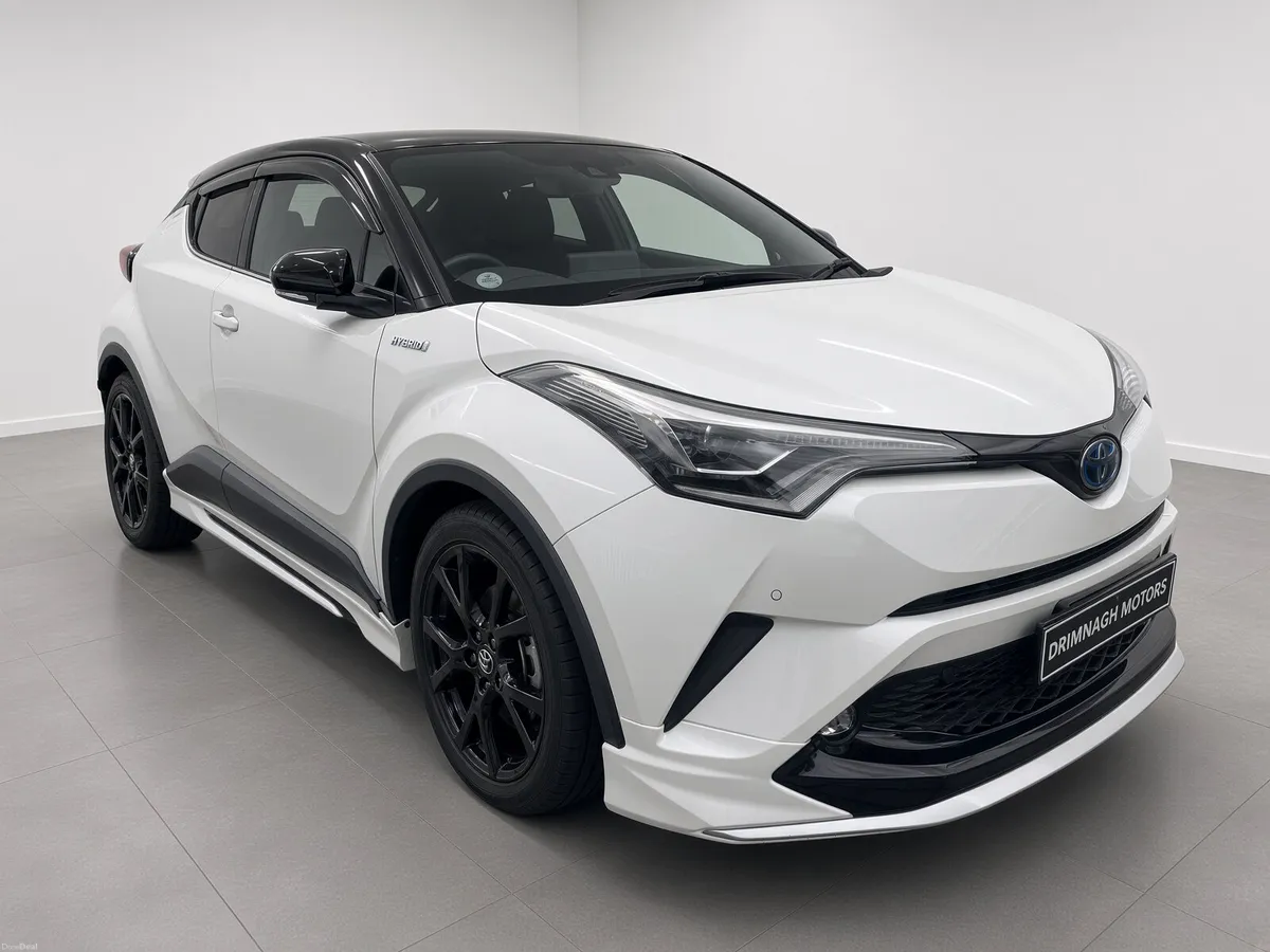 Toyota CHR HYBRID LUNA SPORT - Image 2
