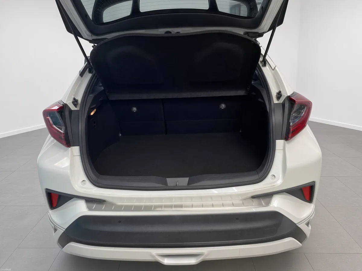 Toyota CHR HYBRID LUNA SPORT - Image 6