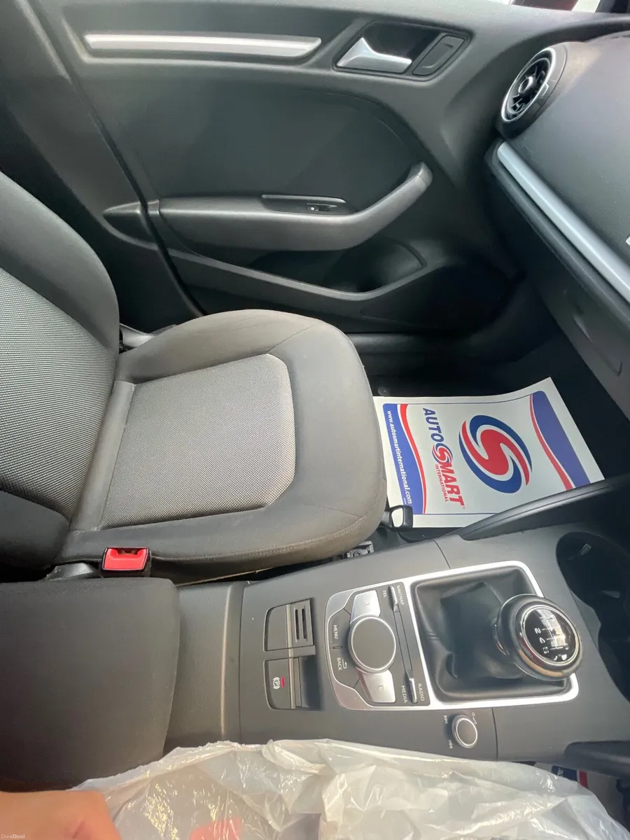 Audi A3 2017 - Image 6