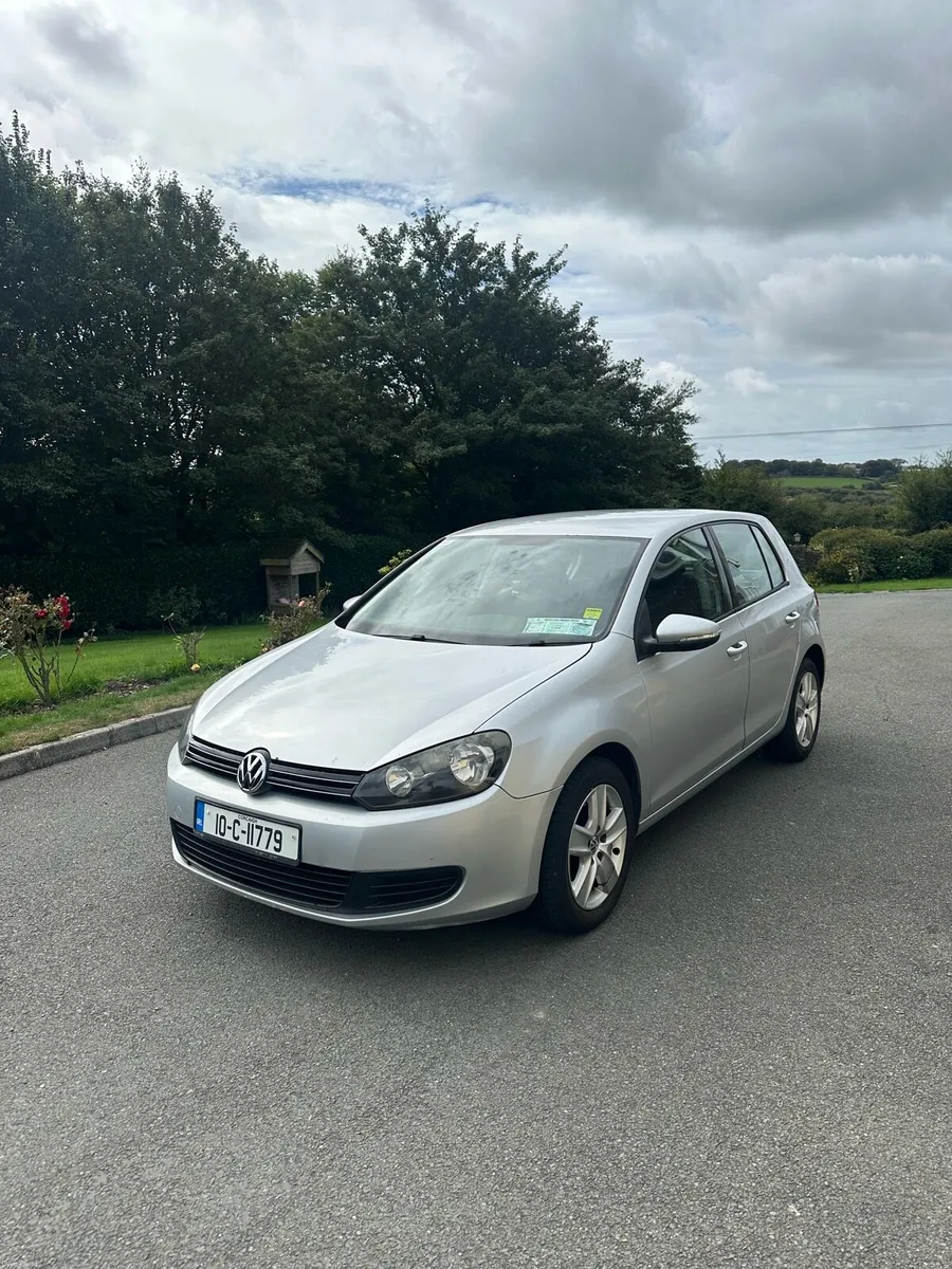 2010 Volkswagen Golf 1.6 TDI Comfortline - Image 1