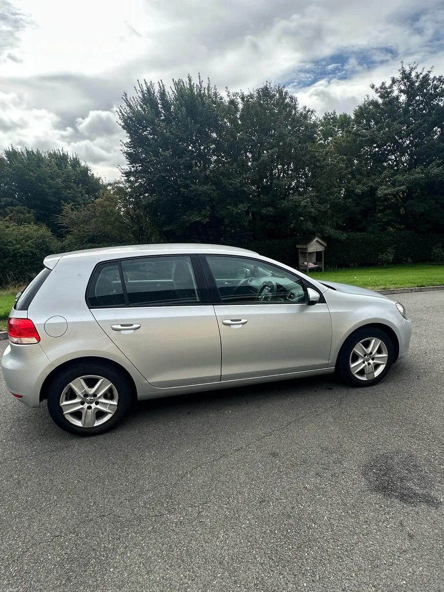 2010 Volkswagen Golf 1.6 TDI Comfortline - Image 4