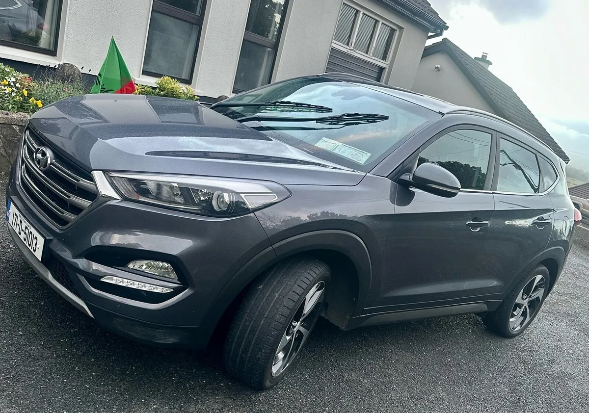 Hyundai Tucson 1.7 SPORT Executive Low Mileage - Image 2