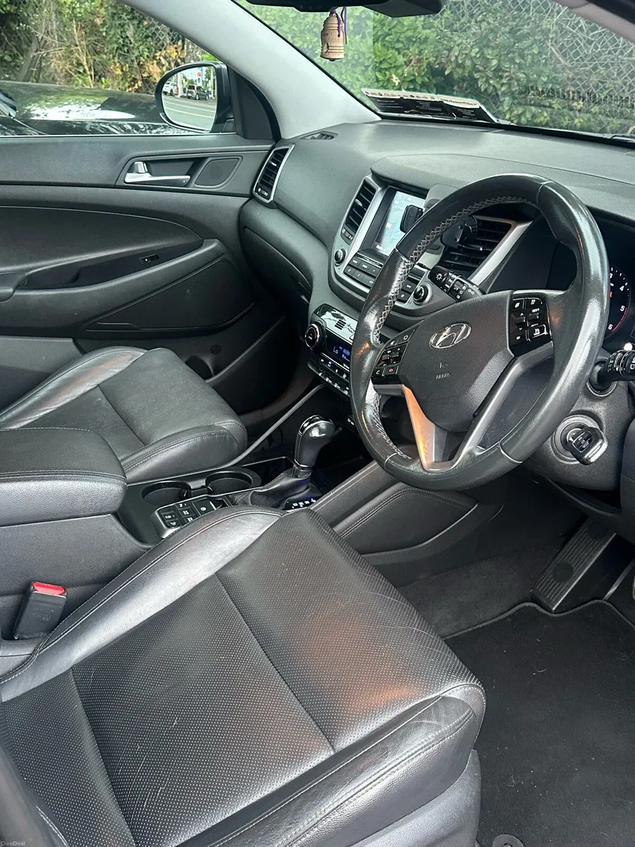 Hyundai Tucson 1.7 SPORT Executive Low Mileage - Image 6