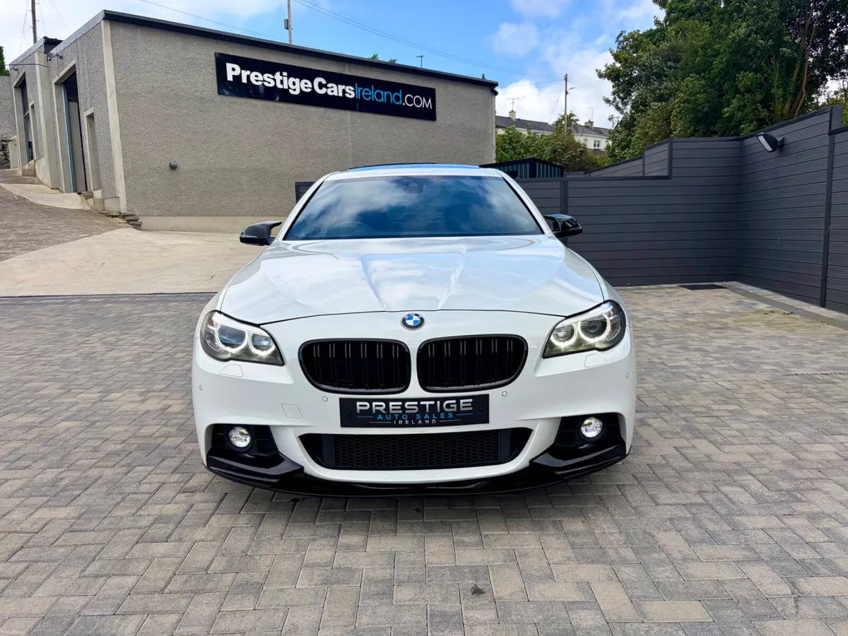 132 BMW 520D M-SPORT PLUS LCI, AUTO, SUNROOF - Image 4