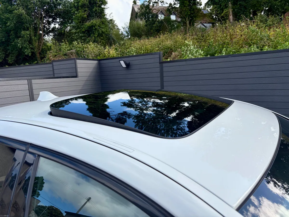 132 BMW 520D M-SPORT PLUS LCI, AUTO, SUNROOF - Image 2