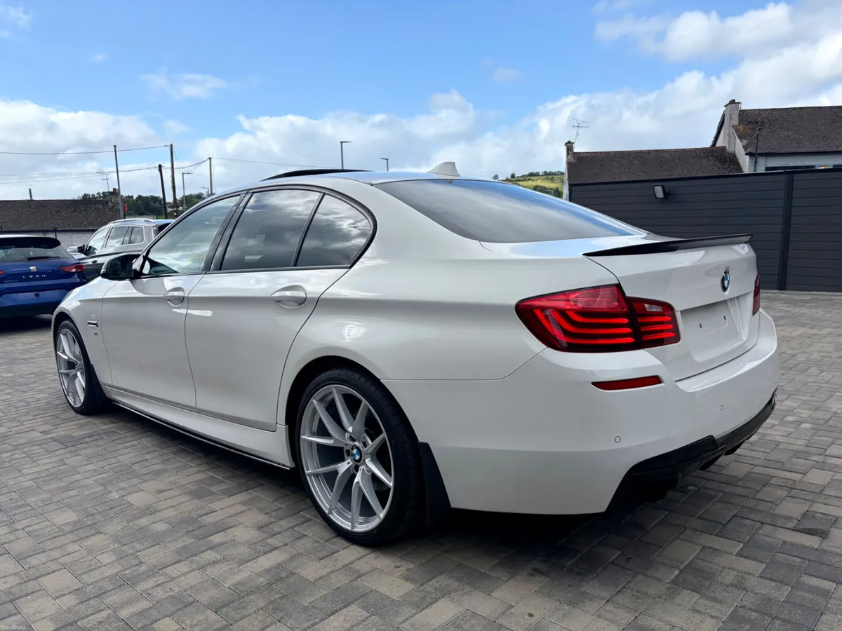 132 BMW 520D M-SPORT PLUS LCI, AUTO, SUNROOF - Image 6