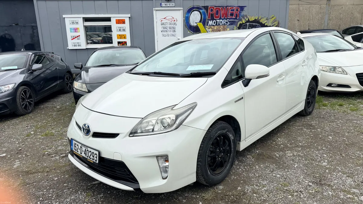 Toyota Prius 2015 Fresh NCT - Image 2