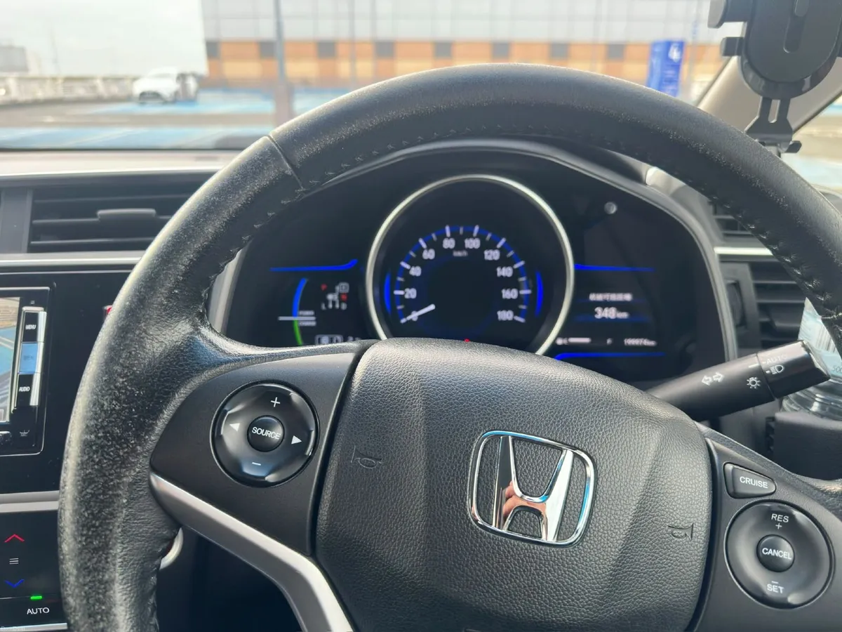 Honda Fit 2013 - Image 6