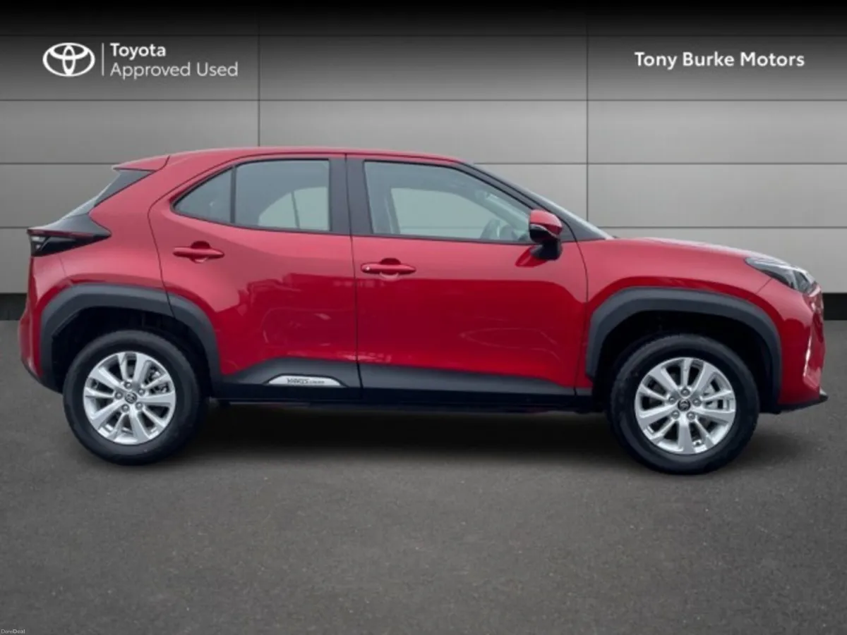 Toyota Yaris Cross - Luna - 1.5 Hybrid – Aut - Image 3