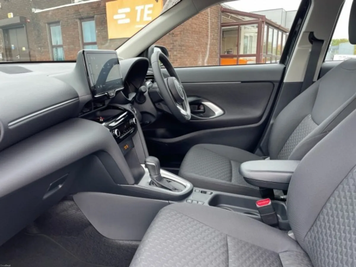 Toyota Yaris Cross - Luna - 1.5 Hybrid – Aut - Image 6