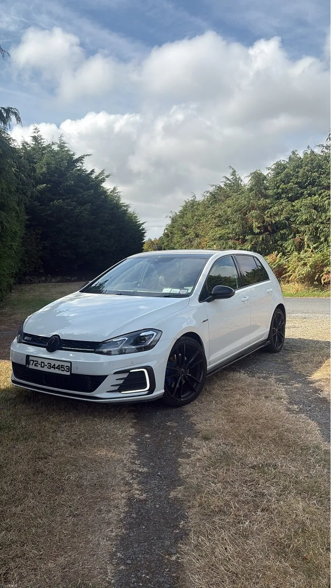 Volkswagen Golf GTE MK7.5 - Image 1