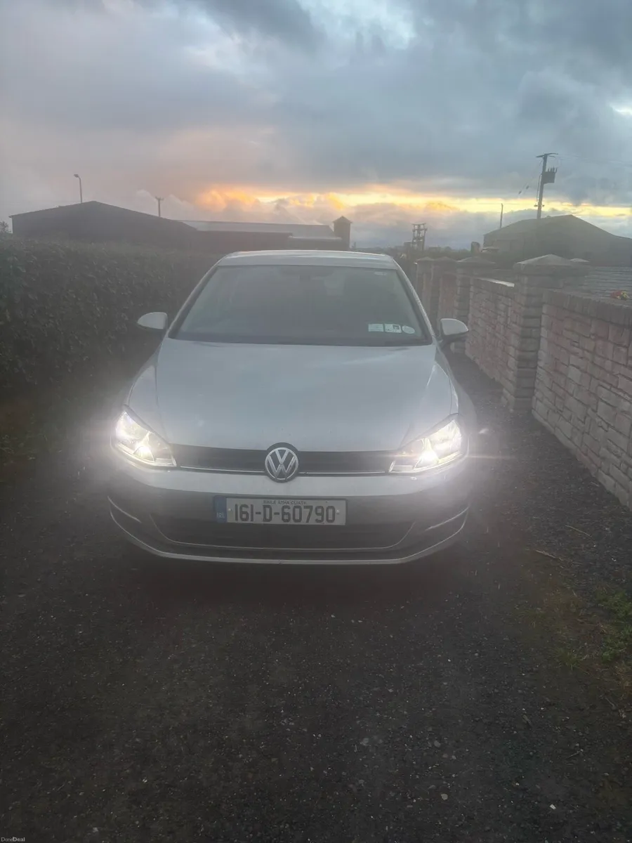 Volkswagen Golf Highline 1.6 - Image 1