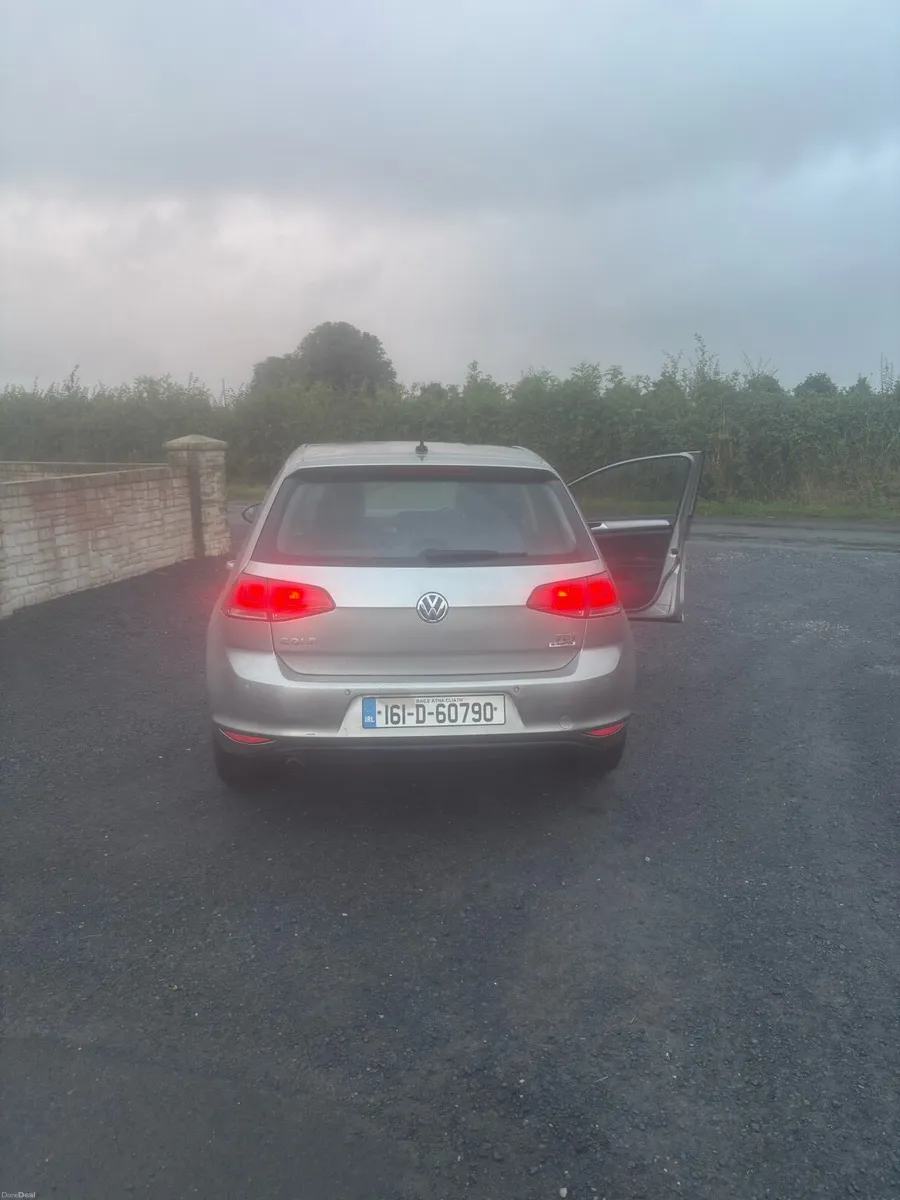 Volkswagen Golf Highline 1.6 - Image 2
