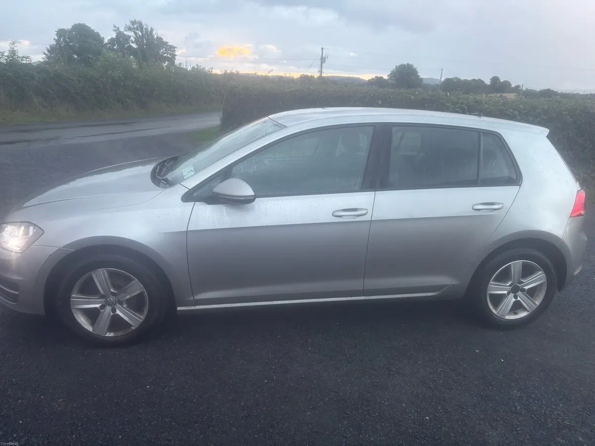 Volkswagen Golf Highline 1.6 - Image 4